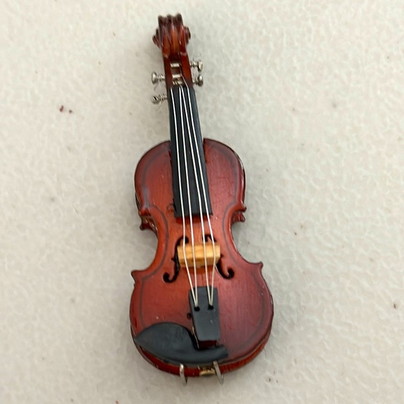 Miniature Violin, Bow and Case - Picture 4 of 7